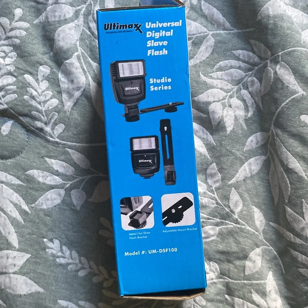 Universal Digital Slave Flash for Cameras